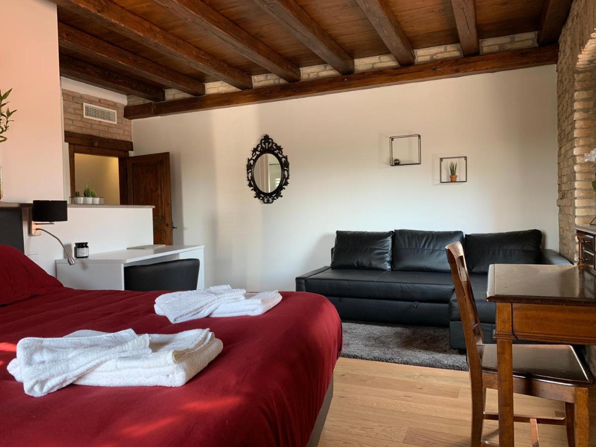 B&B La Corte Dei Vizi Clauiano エクステリア 写真